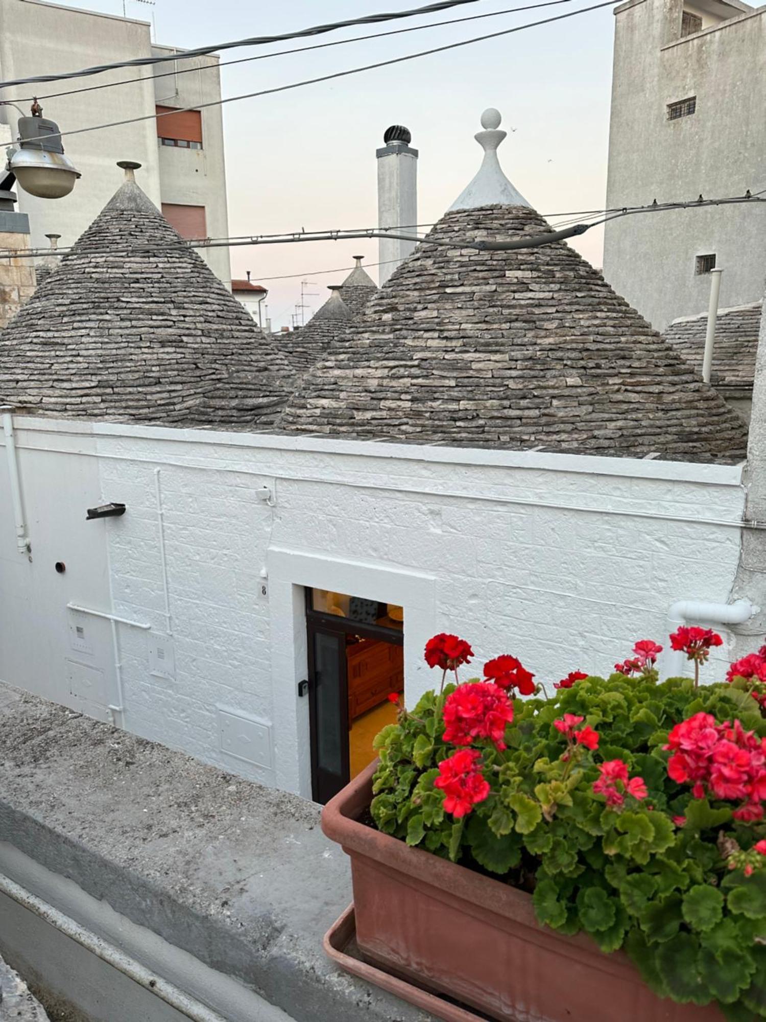 Trullo Alfieri - Relax E Garden Apartment Alberobello Bagian luar foto